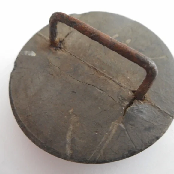 Antique Single Bridle Rosette Fancy Gutta Percha Black With Silver Horsehead. - Picture 2 of 2